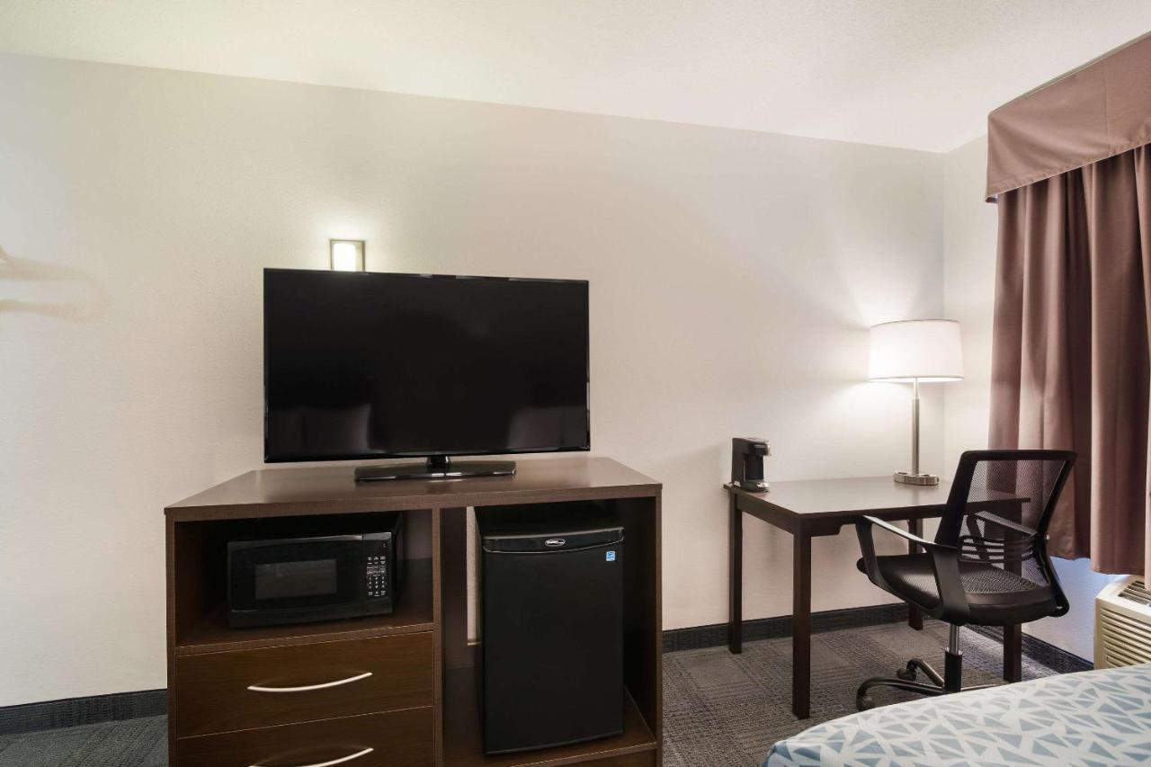 Econo Lodge Уилистън Екстериор снимка